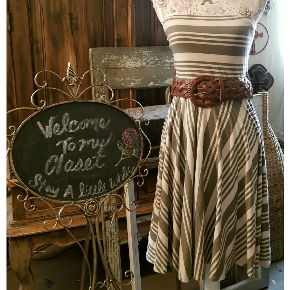Mounces Strapless Dress